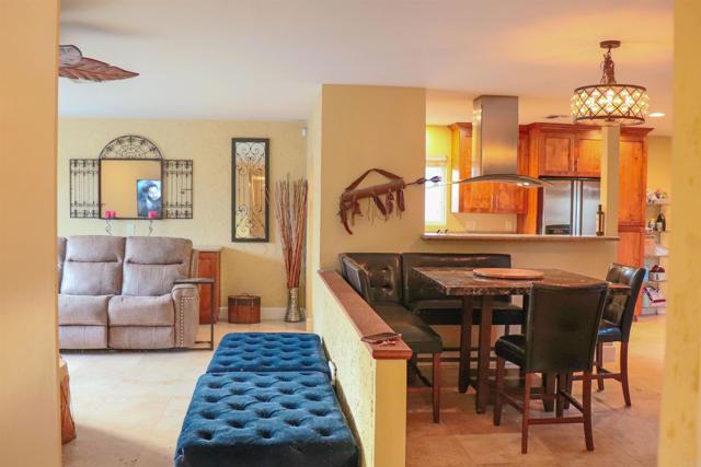 4410 Charger Boulevard, San Diego CA: https://media.crmls.org/mediaz/e67185b0-5405-4c43-ab71-c3ead869fe82.jpg