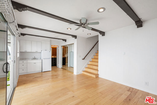 11942 Whitewater Lane, Malibu CA: https://media.crmls.org/mediaz/e671e266-0c51-489a-83d3-fce2ec7fcc3d.jpg