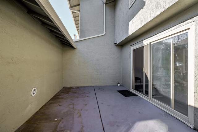 5333 Park Highlands Blvd, Concord CA: https://media.crmls.org/mediaz/e672617c-8db1-4e1f-b14b-b25239705a6d.jpg