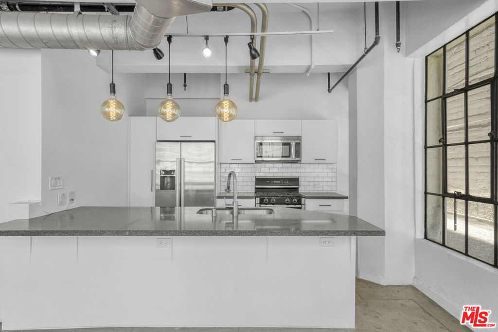 E672A400 05B0 4A49 9B80 8794B1410398 746 S Los Angeles Street #310, Los Angeles, Ca 90014 &Lt;Span Style='BackgroundColor:transparent;Padding:0Px;'&Gt; &Lt;Small&Gt; &Lt;I&Gt; &Lt;/I&Gt; &Lt;/Small&Gt;&Lt;/Span&Gt;