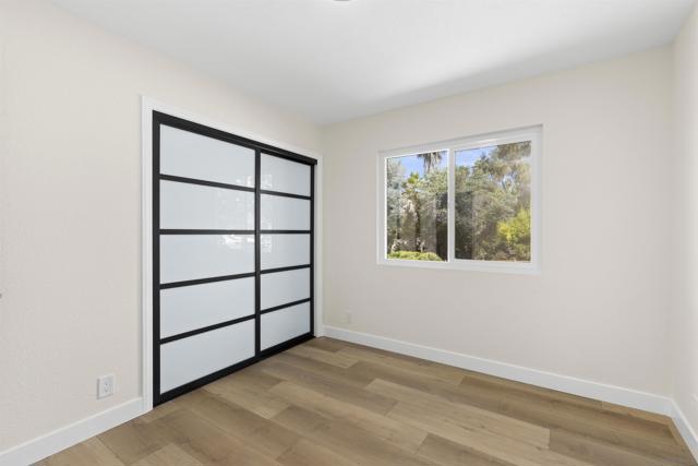 1217 Monte Vista Dr, Vista CA: https://media.crmls.org/mediaz/e6736988-6d26-4cbb-8b22-78afd8e82765.jpg