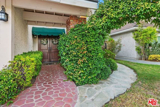29921 Trail Creek Drive photo 3