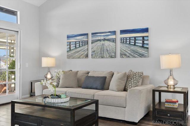 16263 Via Embeleso, San Diego CA: https://media.crmls.org/mediaz/e6748810-16d7-4fbe-b4bb-9d0df9d837cf.jpg