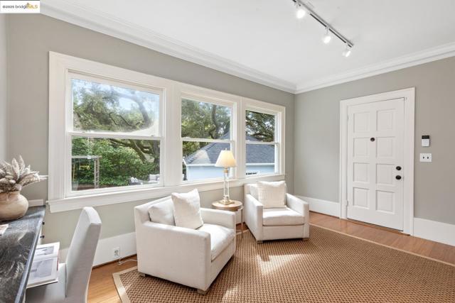 1 Brookside Avenue, Berkeley CA: https://media.crmls.org/mediaz/e675fb5d-976e-428a-9404-943ca00e018f.jpg