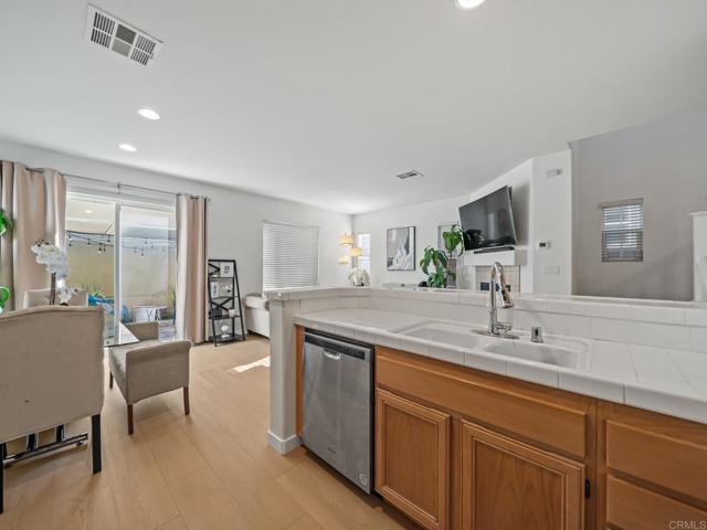 Detail Gallery Image 18 of 40 For 3416 Paseo De Fuentes, National City,  CA 91950 - 3 Beds | 2/1 Baths