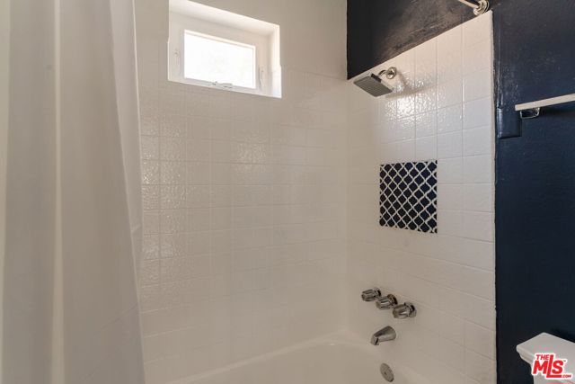 3 Bed Home for Sale in Los Angeles, California
