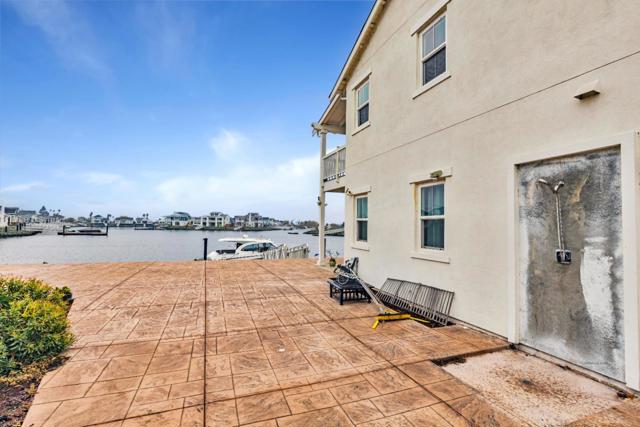 290 Waterside Place, Bethel Island CA: https://media.crmls.org/mediaz/e67861fa-cbdf-40dd-bc1b-bb1ce827890e.jpg