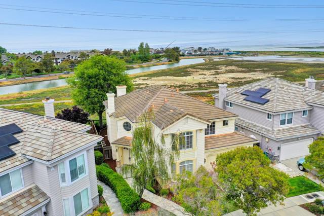 998 Governors Bay Drive, Redwood City CA: https://media.crmls.org/mediaz/e6793e5f-6d7e-4ec7-acec-5657569c2ec5.jpg