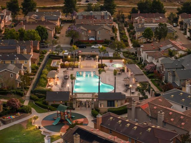 2194 Honeybee Street, Chula Vista CA: https://media.crmls.org/mediaz/e6798785-f2d8-4454-886a-2fa89dfa09bd.jpg