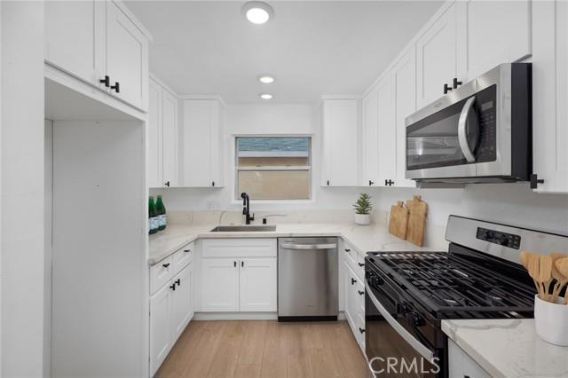 2627 W Vernon Avenue, Los Angeles CA: https://media.crmls.org/mediaz/e67a387b-b4bc-4d31-aaae-00ff493cb539.jpg
