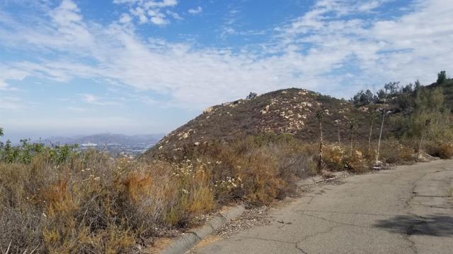 12526 SW BOULDER MT RD, Poway CA: https://media.crmls.org/mediaz/e67a4144-c6bf-49ad-b84c-dff1c877b1da.jpg