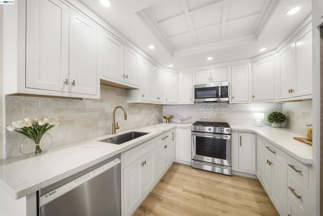 Image 30 of 53 For 4138 Bishop Pine Way