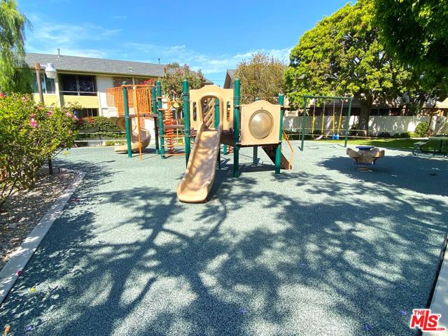 5215 Sepulveda Boulevard, 19D photo 2