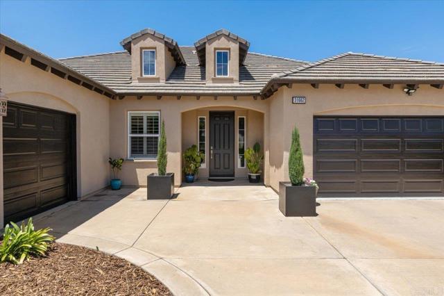 31662 Orange Blossom Ct, Valley Center CA: https://media.crmls.org/mediaz/e67d7baf-7e1c-4bcb-8b97-f69a4ae0922c.jpg