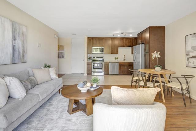 Detail Gallery Image 4 of 35 For 3050 Rue D'orleans #279,  San Diego,  CA 92110 - 2 Beds | 1 Baths