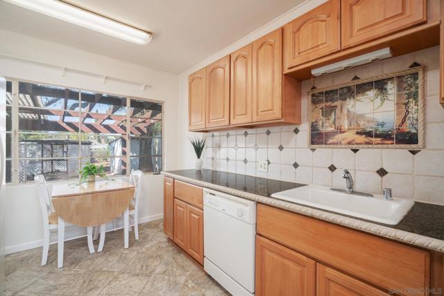228 E 15th Ave, Escondido CA: https://media.crmls.org/mediaz/e67e1f14-0444-48ed-9f9c-330e456364d7.jpg