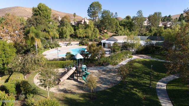 3127 La Casa Court, Thousand Oaks CA: https://media.crmls.org/mediaz/e67eae23-c0ee-4d54-8cfa-8a53c3c26fa0.jpg