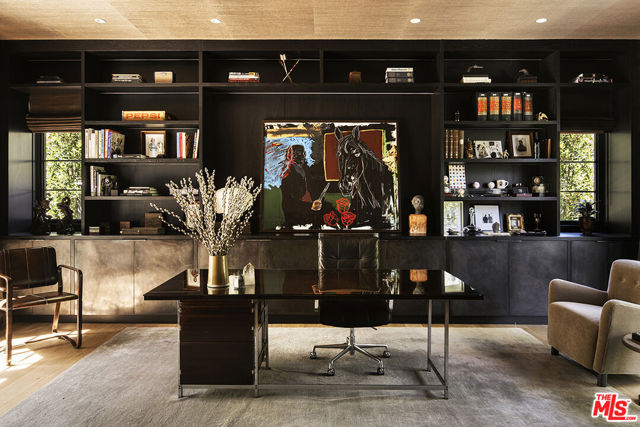 2627 Benedict Canyon Drive, Beverly Hills CA: https://media.crmls.org/mediaz/e67edc74-ee97-4073-bf5f-5a901af549ea.jpg