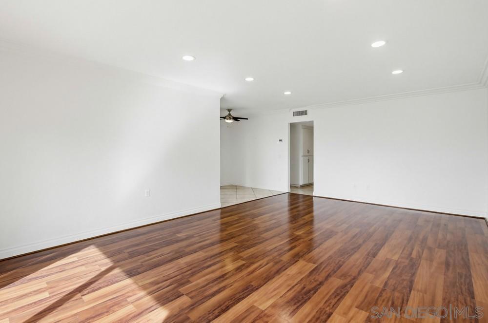 725 4th Ave - photo 8