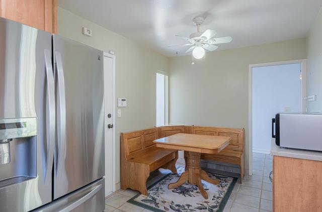 1223 Padre Drive, Salinas CA: https://media.crmls.org/mediaz/e67fe930-037d-4521-8336-420bb35ca6f4.jpg
