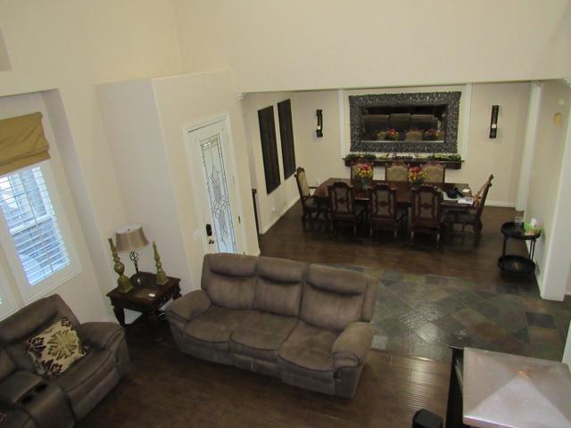 7420 Valley Meadow Avenue, Eastvale CA: https://media.crmls.org/mediaz/e6800ab9-6505-4540-9c49-4993603a7f28.jpg