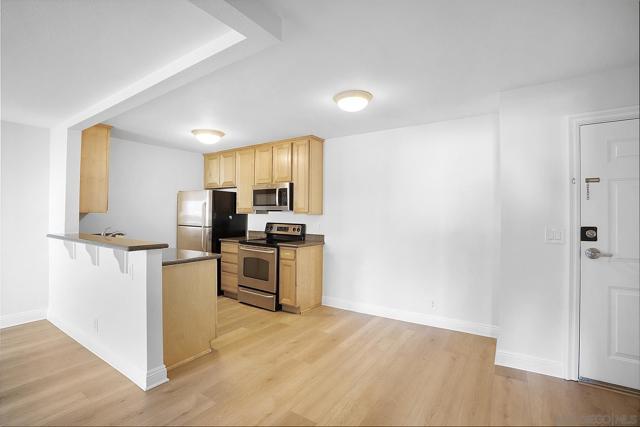1045 Peach Ave, El Cajon CA: https://media.crmls.org/mediaz/e68028f7-21c4-42e1-9330-22ca61f7a349.jpg