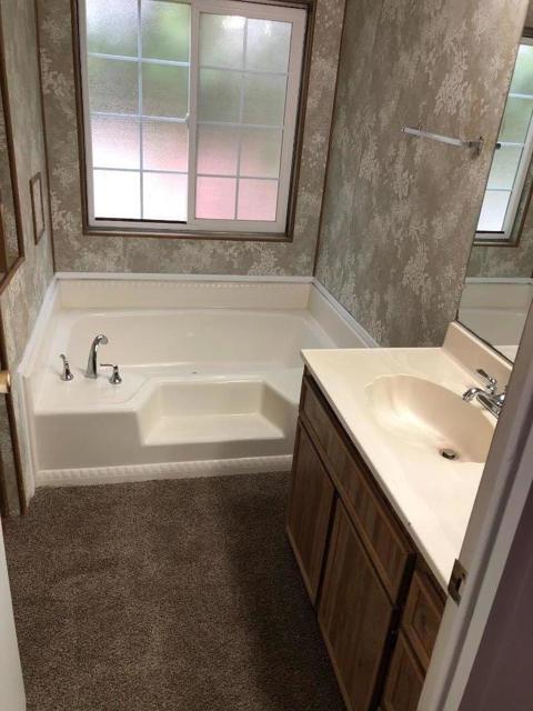 17580 Pond Derosa Lane, Prunedale CA: https://media.crmls.org/mediaz/e6804b5c-6c50-4a77-bbfa-fdf81fe65d60.jpg