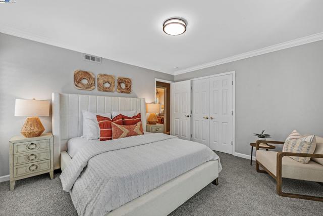 519 Ellesmere Dr, Walnut Creek CA: https://media.crmls.org/mediaz/e680bbf8-b3f4-438e-8a70-63373e2307fc.jpg