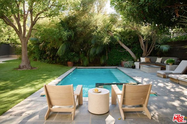 3949 Dixie Canyon Avenue, Sherman Oaks CA: https://media.crmls.org/mediaz/e680c074-e735-4b1d-acdc-3d947055b76a.jpg