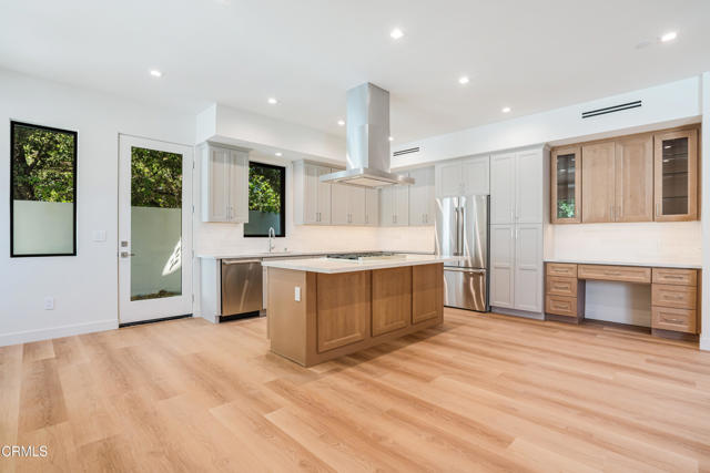 Detail Gallery Image 48 of 68 For 2821 Los Robles Rd, Thousand Oaks,  CA 91362 - 3 Beds | 2/1 Baths