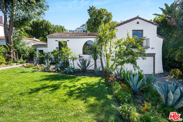 3137 Lindo Street, Los Angeles CA: https://media.crmls.org/mediaz/e6824606-53e0-4434-9c20-ef3e0161e7e9.jpg
