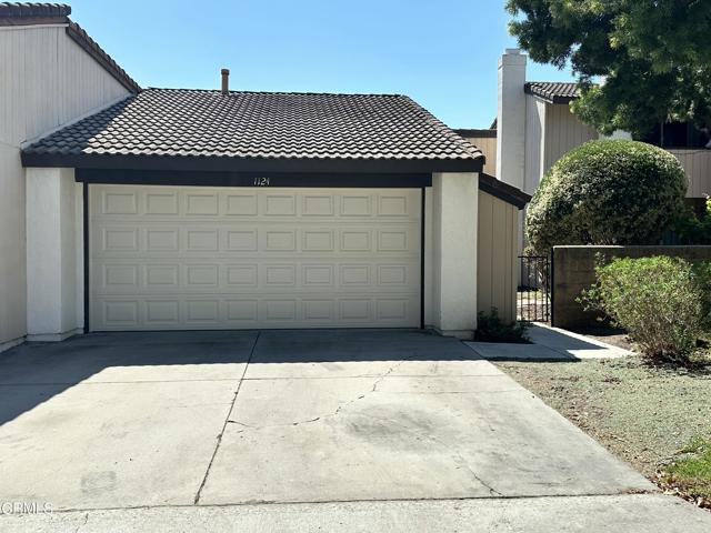 1124 Norwood Court, Ventura CA: https://media.crmls.org/mediaz/e6826b11-26f0-4af8-b63f-2ce068490deb.jpg