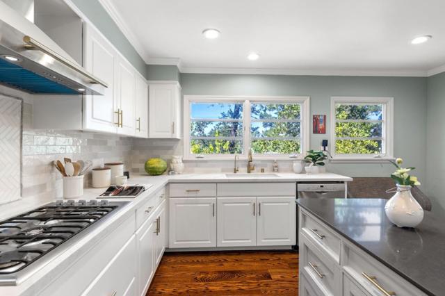 401 Hillsborough Boulevard, Hillsborough CA: https://media.crmls.org/mediaz/e6829078-5681-4bfa-9223-a8e9120888af.jpg