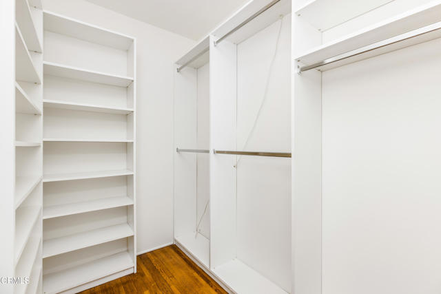 1184 Arden Road, Pasadena CA: https://media.crmls.org/mediaz/e682f7c1-b8ae-4013-96ea-7288e2a96687.jpg