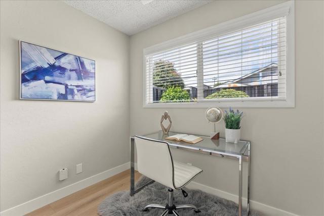 897 Loyalton Drive, Campbell CA: https://media.crmls.org/mediaz/e6837e88-7d0f-4694-a1f8-0cabc7d5fd85.jpg