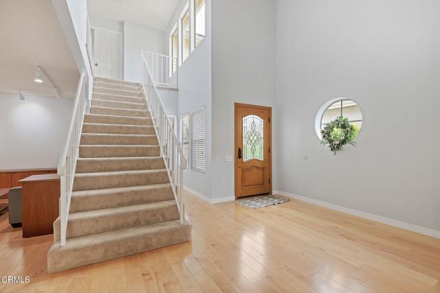 11998 Bubbling Brook Street, Moorpark CA: https://media.crmls.org/mediaz/e683a9d2-2a7b-4cb3-af18-f6fa297eb65d.jpg