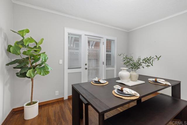 131 H Avenue, Coronado CA: https://media.crmls.org/mediaz/e6842a1d-66f6-4b93-b867-010a367bd33a.jpg