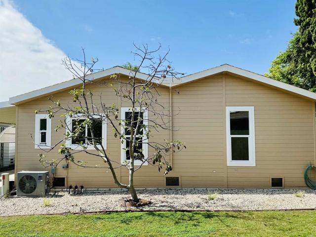 3445 Don Ortega Drive, Carlsbad CA: https://media.crmls.org/mediaz/e684819d-9b37-4092-b87b-5397f7397621.jpg