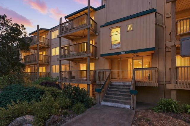 381 Half Moon Lane, Daly City CA: https://media.crmls.org/mediaz/e684abc6-d22b-4863-b03d-85b62784f53e.jpg