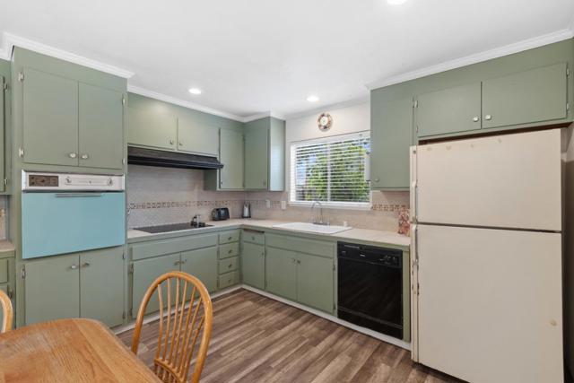 1483 Myrtle Avenue, San Jose CA: https://media.crmls.org/mediaz/e684f8a8-39b4-4a5a-b4a2-4b53db9c67ea.jpg