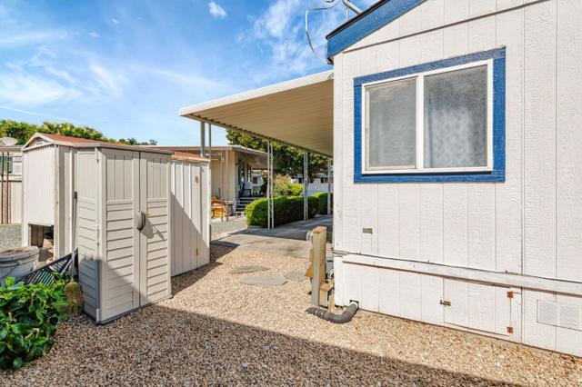 1580 Balein Court, Hayward CA: https://media.crmls.org/mediaz/e686068d-6abb-4a37-b460-d8ba2a656989.jpg
