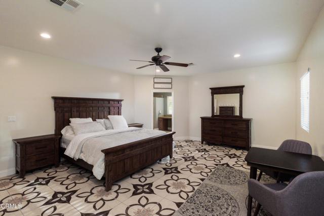 Detail Gallery Image 19 of 75 For 102 Anna Ln, Bakersfield,  CA 93308 - 7 Beds | 5 Baths