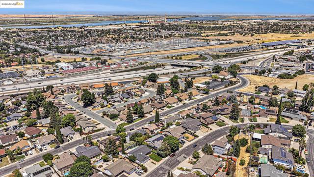 3031 Barmouth Dr, Antioch CA: https://media.crmls.org/mediaz/e68614c4-7256-412d-a740-cf16e64eaba6.jpg