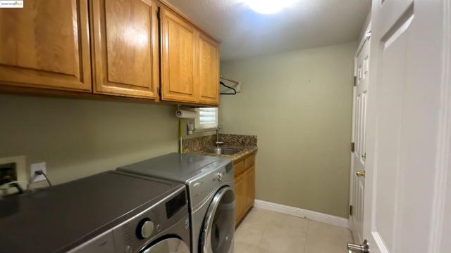 2270 Tamarisk Ct, Discovery Bay CA: https://media.crmls.org/mediaz/e68642b2-612b-4b06-88b8-bfc9a2c43c11.jpg