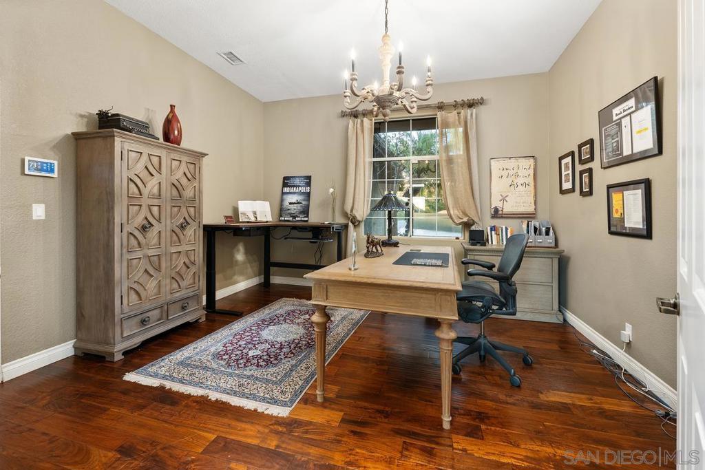 MLS #250034168SD img 9