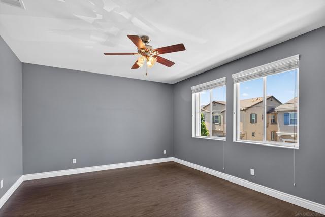 Image 18 of 37 For 42921 Avenida Amistad