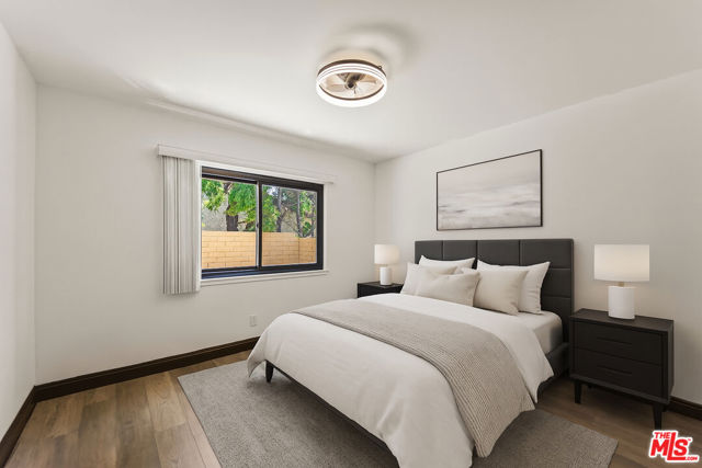 9724 Bothwell Road, Northridge CA: https://media.crmls.org/mediaz/e68961f8-a2be-472a-b9e0-e4e783a768b5.jpg