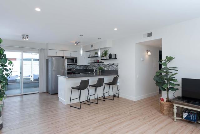 760 E Cottonwood Road, Palm Springs CA: https://media.crmls.org/mediaz/e689aa9d-cbc7-4b9e-b42f-1560570f8740.jpg