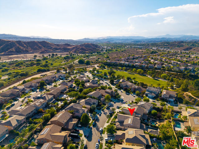 22499 Leaf Spring Court, Santa Clarita CA: https://media.crmls.org/mediaz/e689bcd0-23f8-4b9f-9f40-fcc8508e1858.jpg