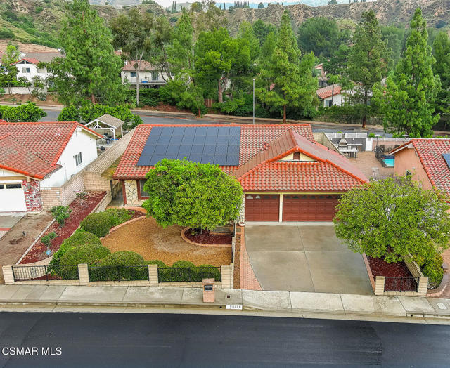 11820 Doral Avenue, Porter Ranch CA: https://media.crmls.org/mediaz/e68a8b24-987e-45a3-bb04-36f967f02849.jpg